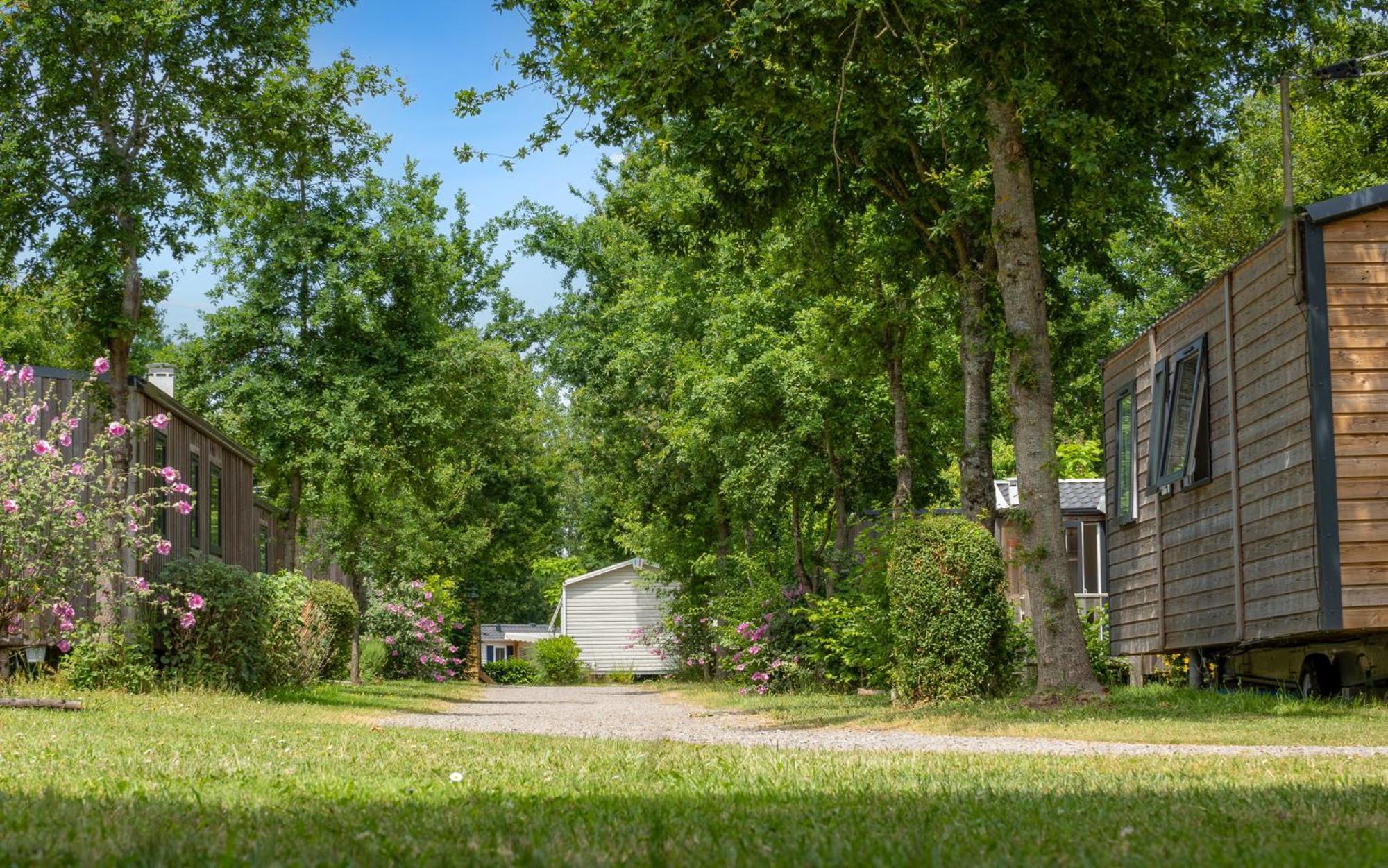 Camping Aubigny-Les Clouzeaux Aubigny  Exterior photo